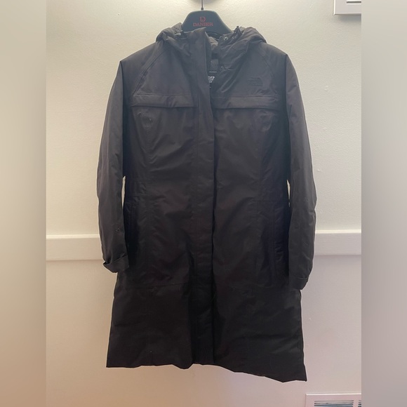 The North Face Jackets & Blazers - The North Face down parka XL